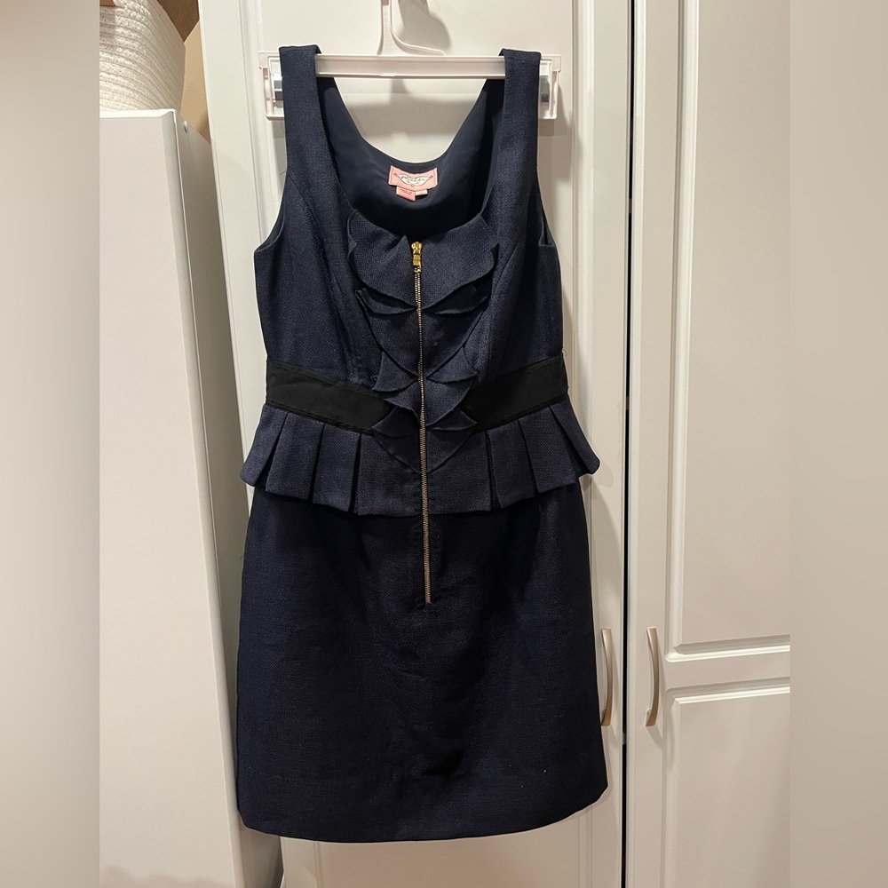 Dress, sleeveless, tweed navy blue.  Size 4